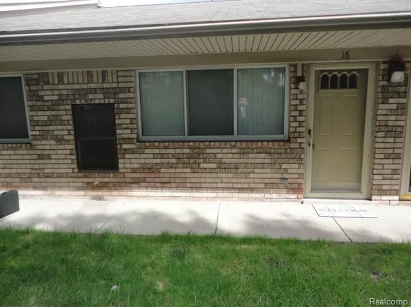 16034 Holz Dr Unit 16, Southgate, MI 48195