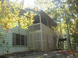 395 Peachtree Dr, White, GA 30184