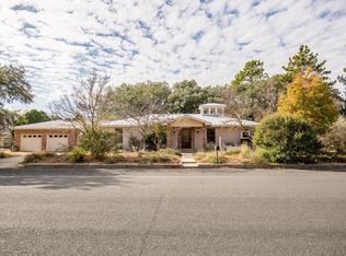 311 Frederick Rd, Fredericksburg, TX 78624