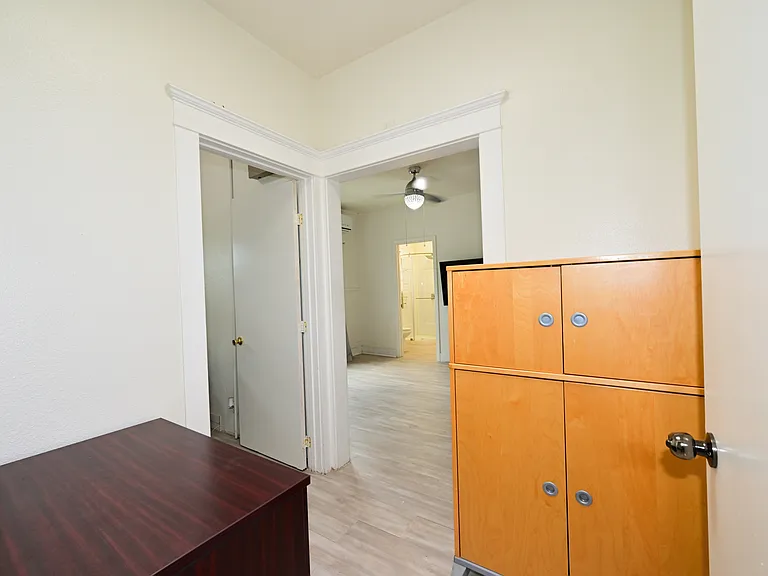 hallway - any furniture here can be taken out