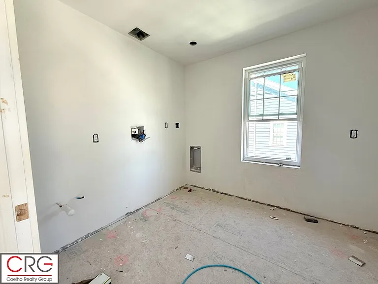 140 Summer St #1 — Photo 24