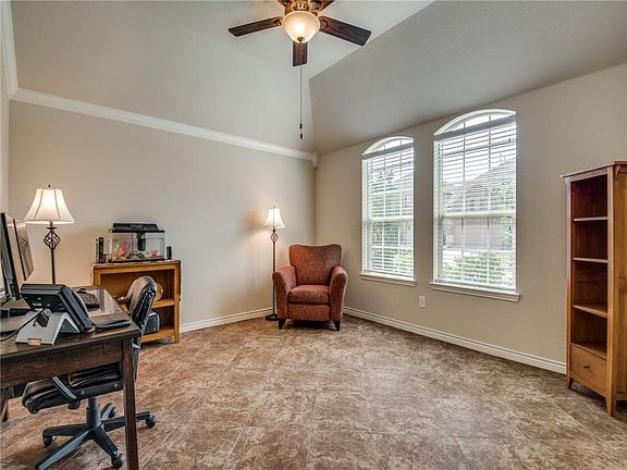 5th image of 516 Cypress Hill Dr