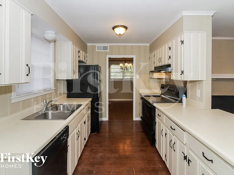 5055 Woodlark Ave — Photo 6