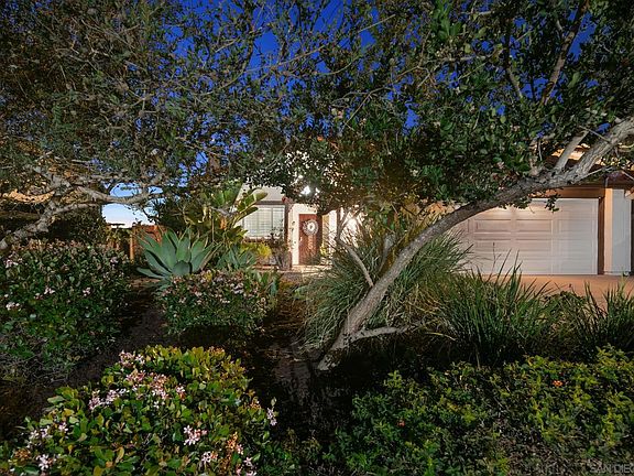 5th image of 6433 La Paloma St