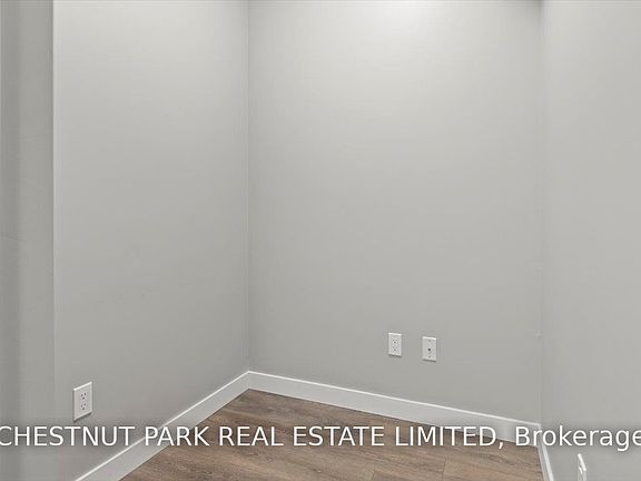 3rd image of 8 Eglinton Ave #5102