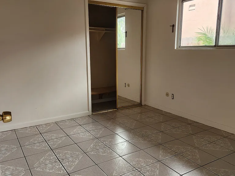 1228 E 70th St #1 — Photo 1