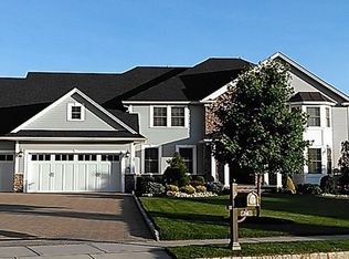 16 Gates Pl, Wayne, NJ 07470