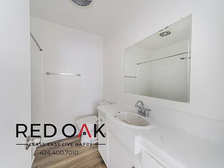 7502 Canby Ave #1 — Photo 11
