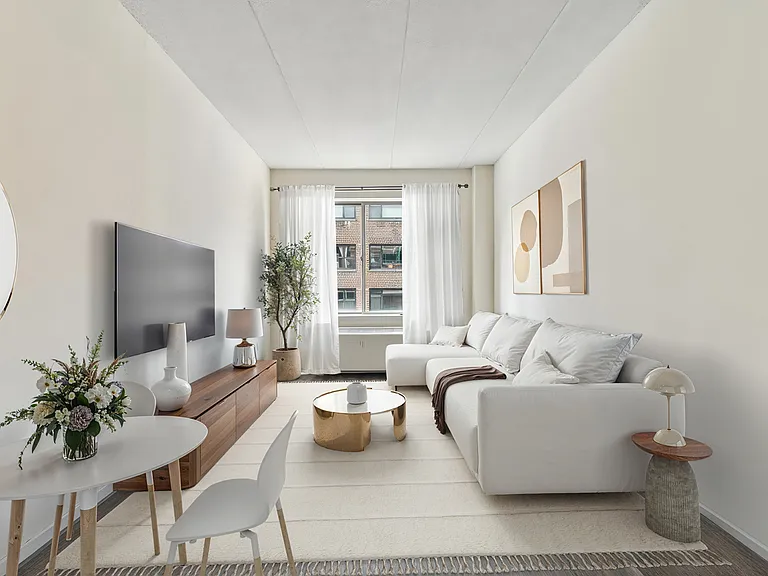 345 E 64th St #8E — Photo 1