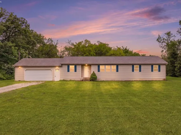 704 County Road 126, Fremont, OH 43420