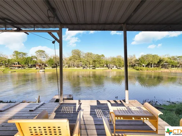 303 Lake Placid Dr, Seguin, TX 78155