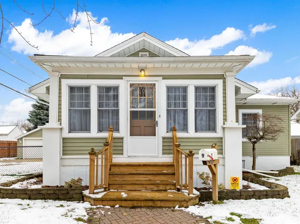 9 Harriet St, Saint Clair, MI 48079