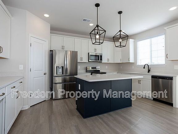 5th image of 14110 Lynnhaven Ct