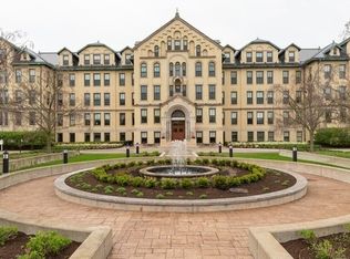 1041 Ridge Rd UNIT 220, Wilmette, IL 60091