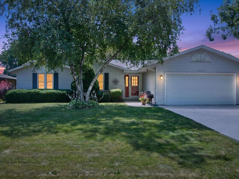 1st image of 4126 Tanglewood Dr