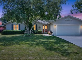 4126 Tanglewood Dr, Janesville, WI 53546