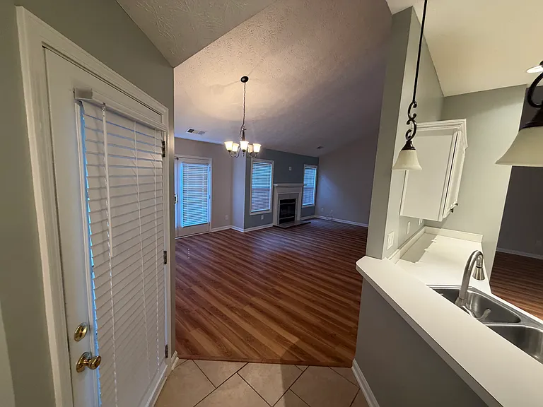 1890 Hampton Walk Ct — Photo 9
