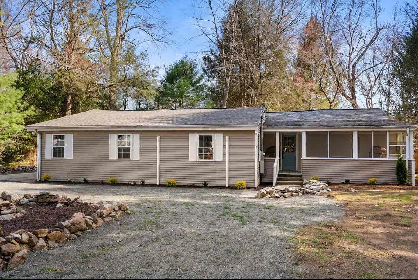 3 bed, 1756 sqft, $3,000 — Photo 2