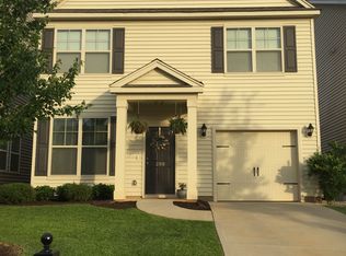 208 Ashmore Ln, Lexington, SC 29072