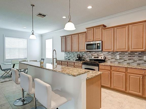 5th image of 10508 Palm Cove Ave