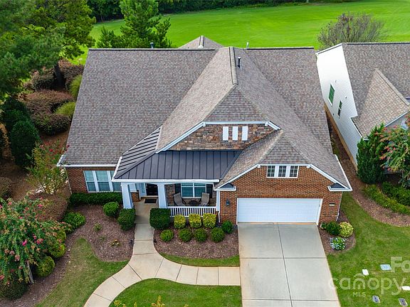 3rd image of 5138 Grandview Dr