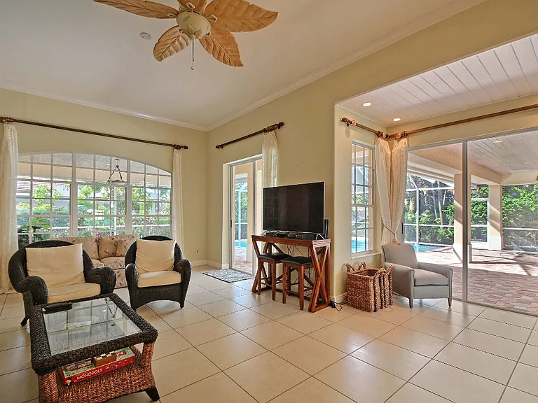 1839 E Sandpointe Ln — Photo 12