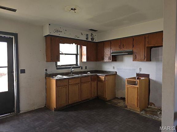 5th image of 509 Baehr Rd