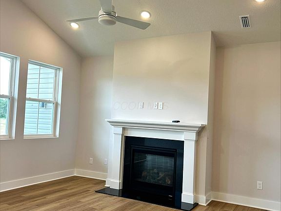 5th image of 830 Heritage Blvd