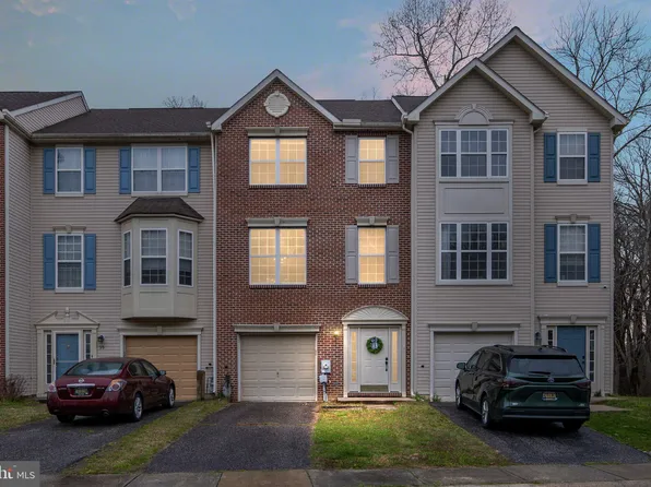 37 Brittany Ln, Bear, DE 19701