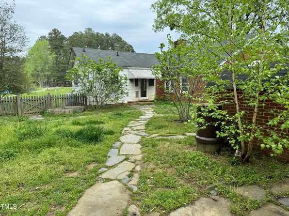 9923 N Roxboro Rd, Bahama, NC 27503