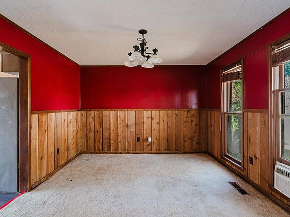 5th image of 7220 Silver Ln