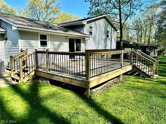 3rd image of 208 Eastwood Dr