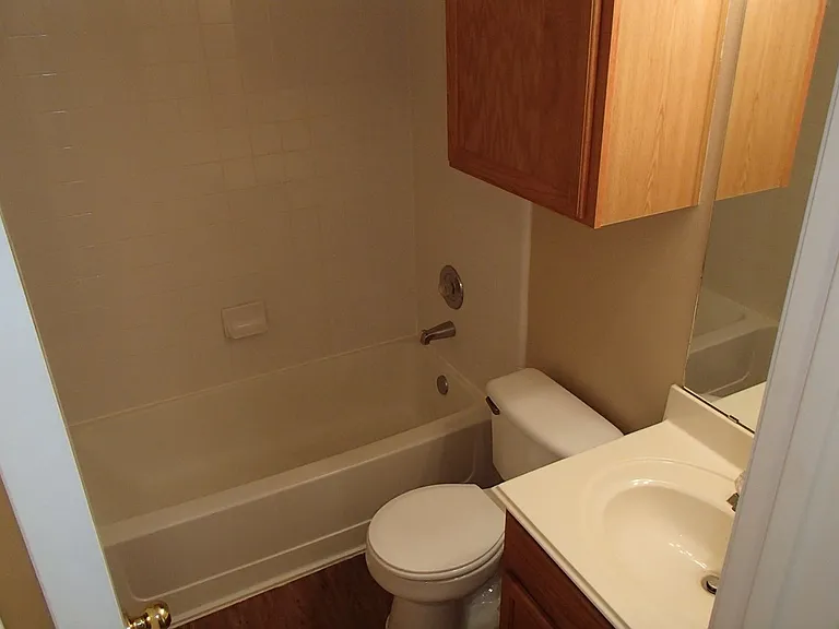 208 Juniper Dr — Photo 6