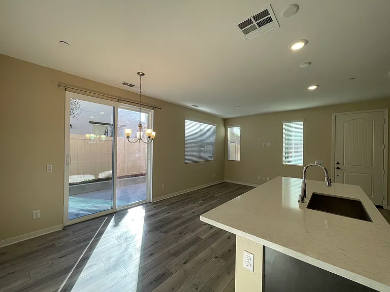 35808 Breckyn Ln — Photo 8