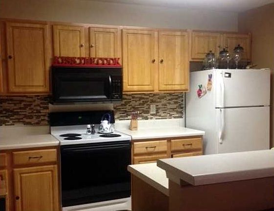 3rd image of 861 Miller Creek Ln