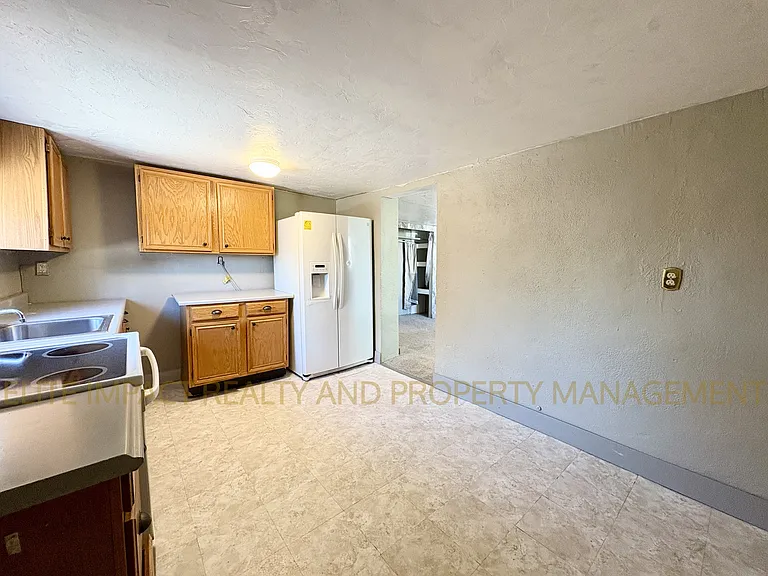 425 W Columbia St #2 — Photo 2