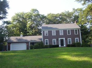 125 Oak Ridge Ln, Bridgewater, MA 02324