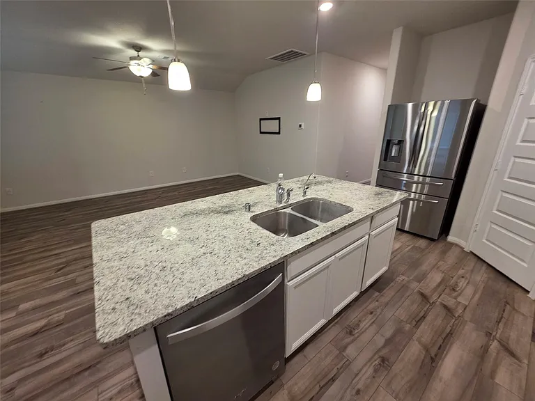 229 Cresta Cove Ct — Photo 10