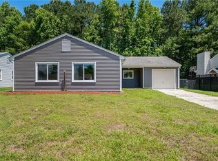18 Westmont Dr, Hampton, VA 23666