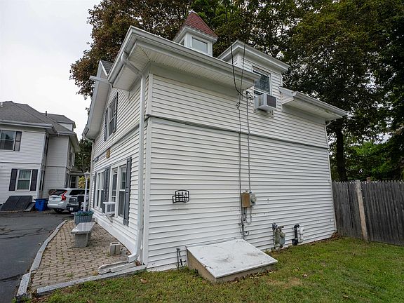 4th image of 169 Lafayette Road #3