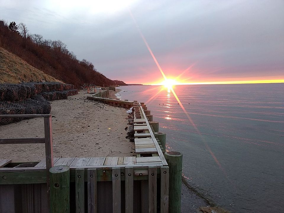 116 Shore Dr, Sound Beach, NY 11789 Zillow