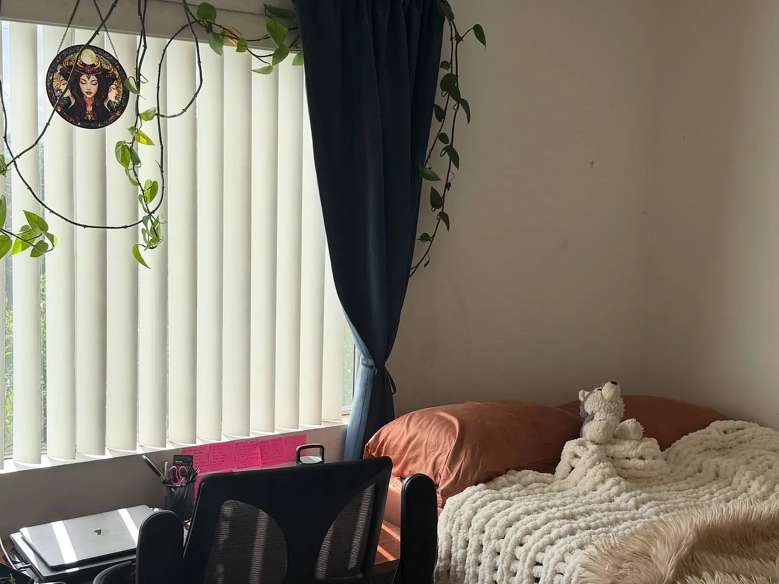 3 bed, 2.5 bath, 1400 sqft, $1,370 — Photo 3