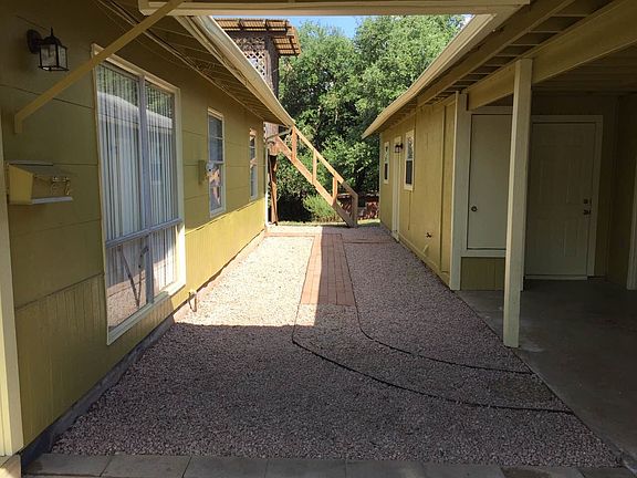 between house and studio