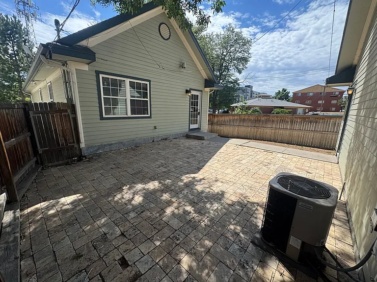 1701 Grove St — Photo 27