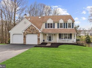 4318 Trophy Dr, Upper Chichester, PA 19061