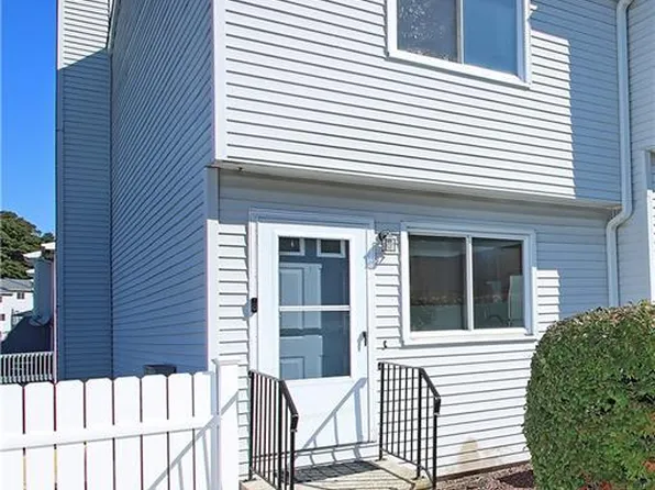 273 Derby Avenue #901, Derby, CT 06418