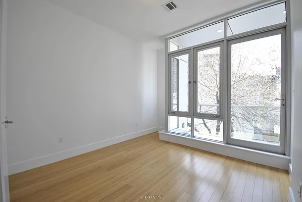 Rented by Town Residential | media 32