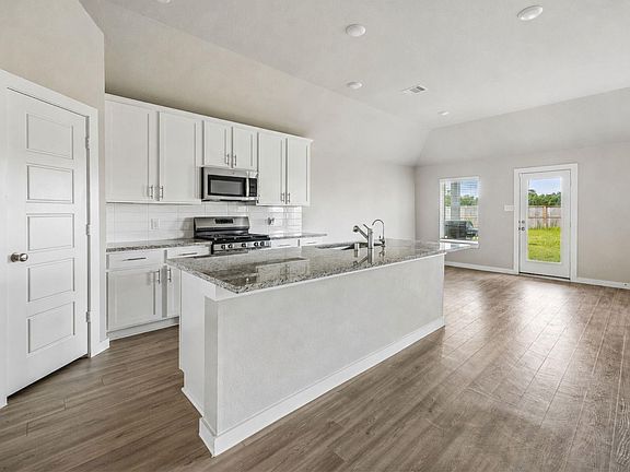 5th image of 4989 Perennial Ln
