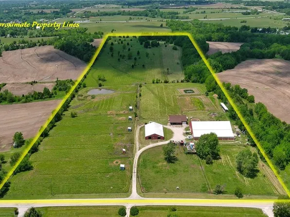 28310 Woodland Rd, Paola, KS 66071