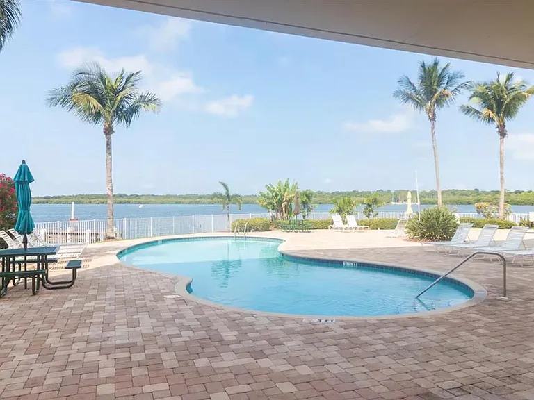 8800 Bay Pines Blvd #320 — Photo 18